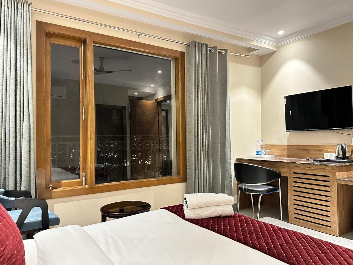 Highlands Hotel Рішикеш Екстер'єр фото