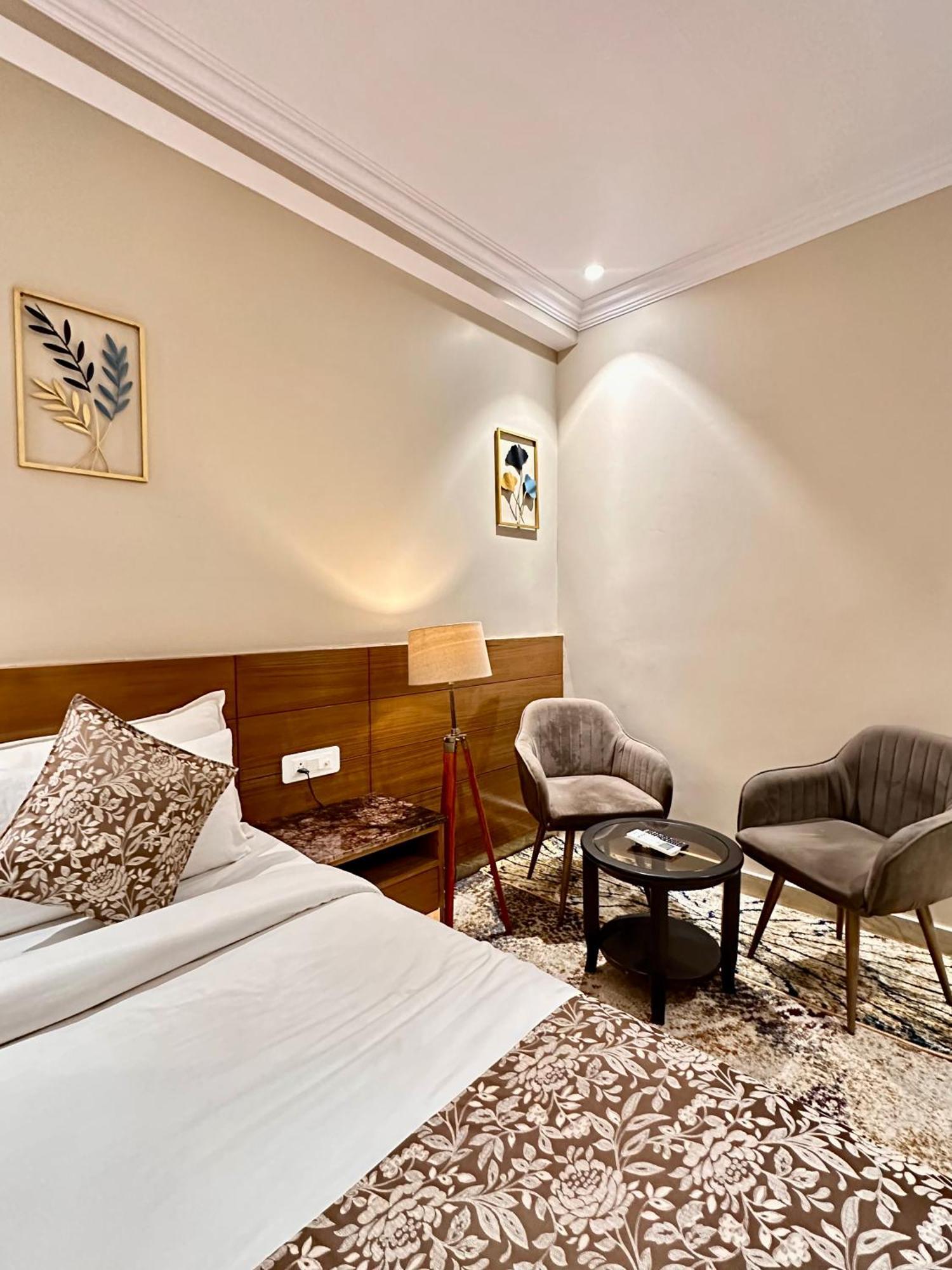 Highlands Hotel Рішикеш Екстер'єр фото